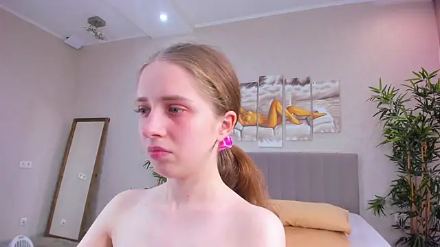 Camilla_Kelly webcam