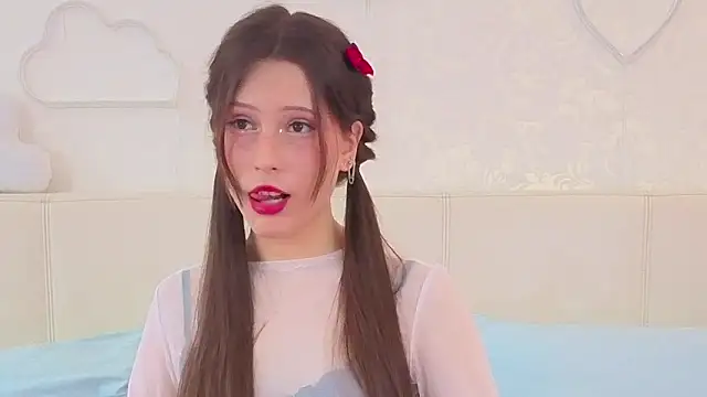 MoonliteDiva webcam