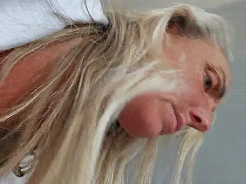 theblondecocklover webcam