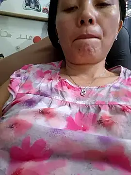 Baby-loveass69 webcam