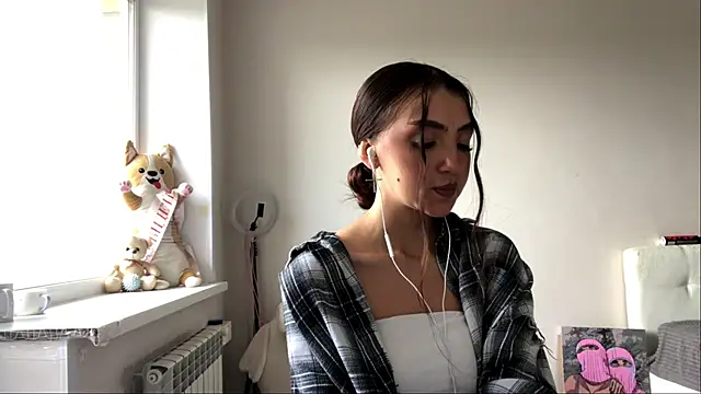 AlvinaMair webcam