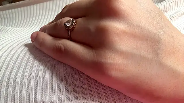 Britney_Calverhends webcam
