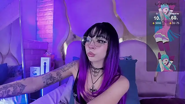 NaniiSisy webcam