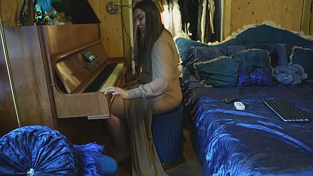 VanessaDoyle webcam