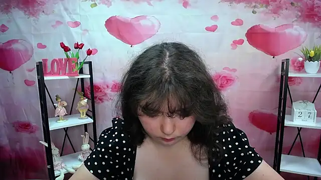 NeonilaLisova webcam