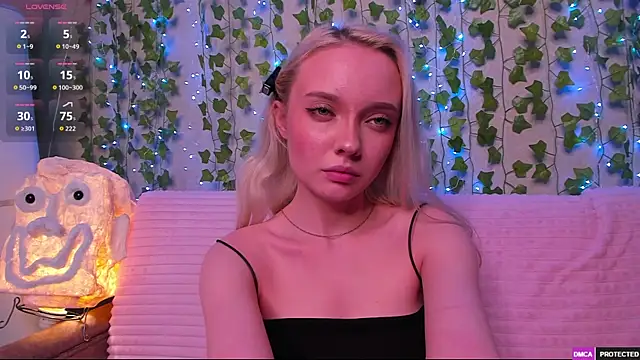 _CloudNine_ webcam