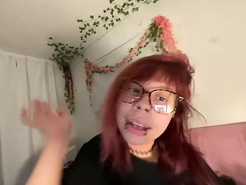 moan4mona webcam