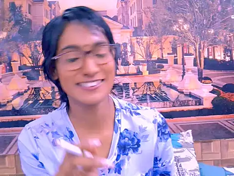 IndianRebel4u2Luv webcam