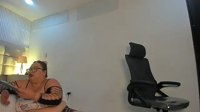 AbbyRogers1 webcam