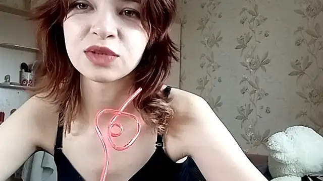LowkeyIndigo webcam