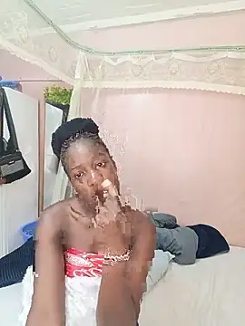 Curvyqueeh webcam
