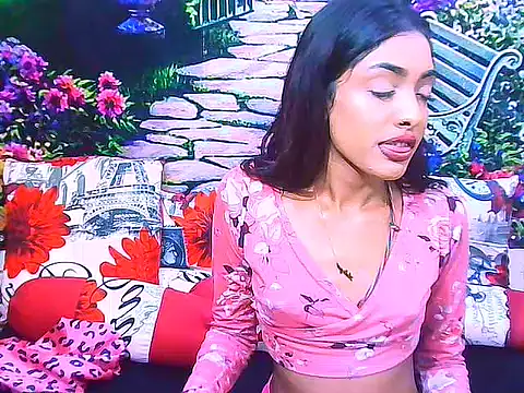 IndianPretty14u2Luv webcam