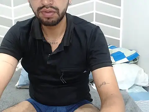thomass1018 - Thomass1018's free webcam - UK Sex Cams