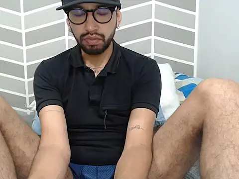 thomass1018 webcam
