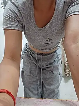 linda_bae00 webcam