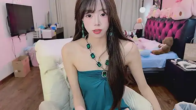Evacute-top webcam