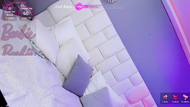 Nikol-hilton webcam