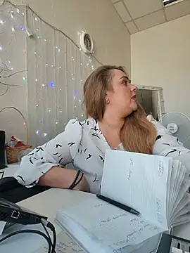 Juicy_PeachLux webcam