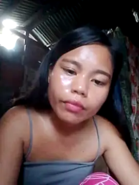 Shy_asianluna22
