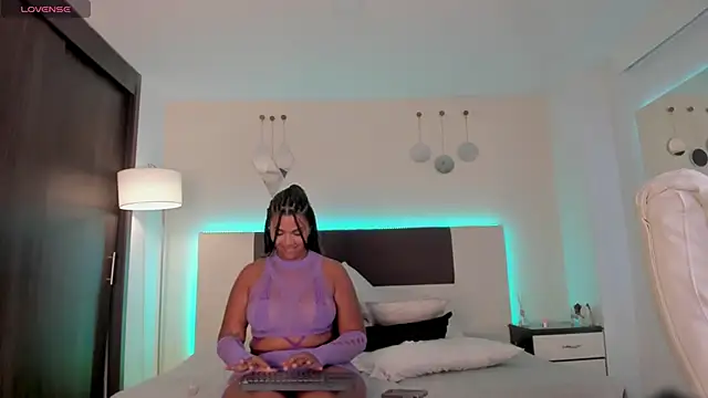 Sky_Loren webcam