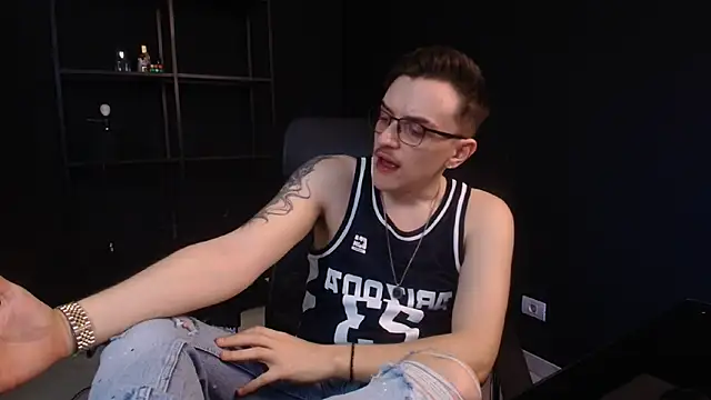 felixstarkk - FelixStarkk's free webcam - UK Sex Cams