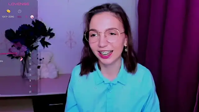 KindHazelHere_ webcam