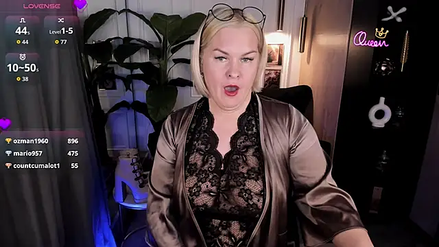 YolandaKiss webcam