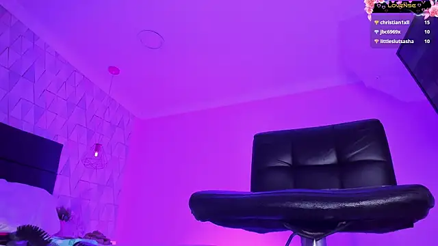 JustinePerry webcam