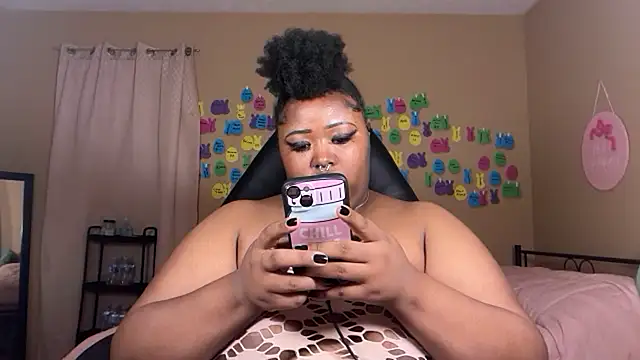 Chocolatebunnyxx96 webcam