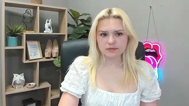 SweetLilyxo webcam