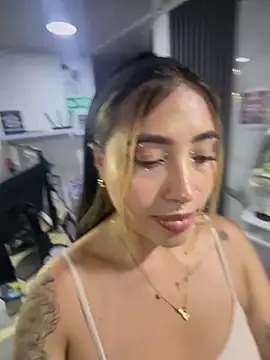ManuelaVeeleez webcam