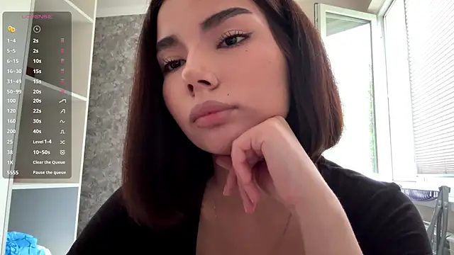 MarylnMonnier webcam