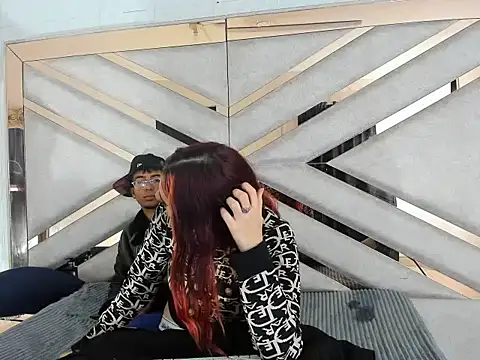 LoganNRose webcam