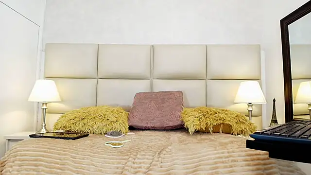 RosaliaMontero webcam
