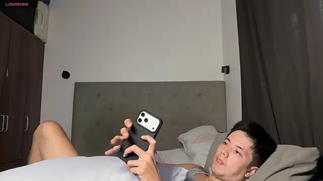 Addictiveboi webcam