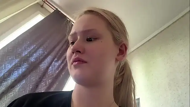 LotusHinata webcam