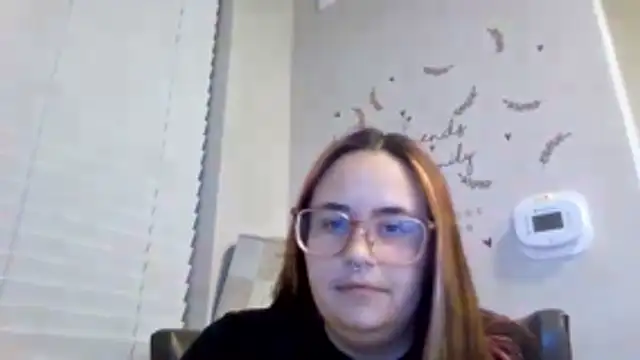 Midnight_Riott webcam