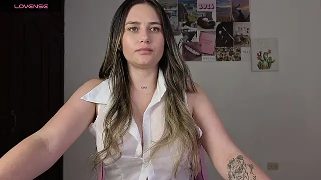 Veronika__Winslow_ webcam