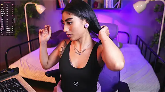 Emma_Lirys webcam