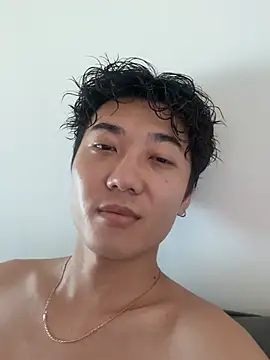 YourBadboy718 webcam