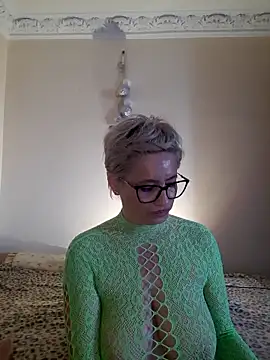 LunaBlaise webcam