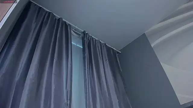 TarynPalek webcam