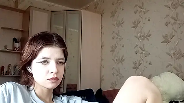 LowkeyIndigo webcam