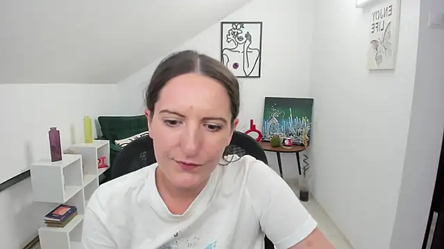 ChloeHottyX webcam