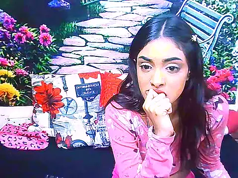 IndianPretty14u2Luv webcam