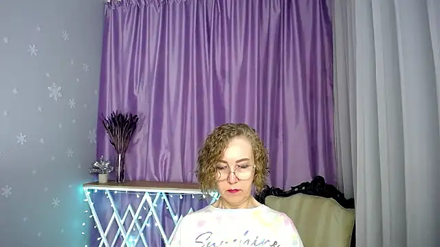 queen_a_n_i webcam