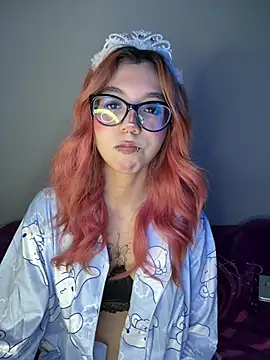 Valen-Foxx1 webcam