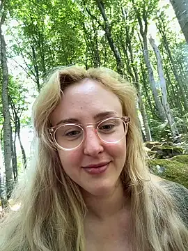 SherryOutdoor1