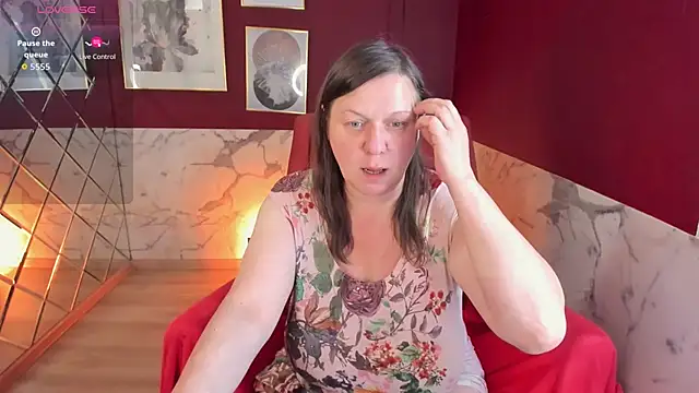 KellyPerfection webcam