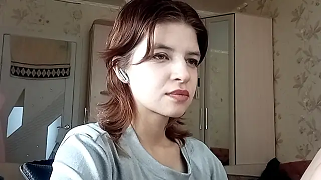 LowkeyIndigo webcam